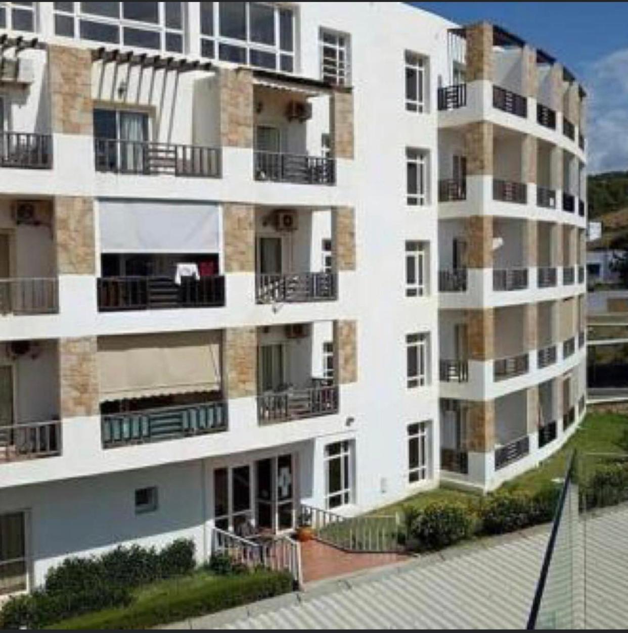 Aparthotel Mirador Golf Cabo Negro Zewnętrze zdjęcie